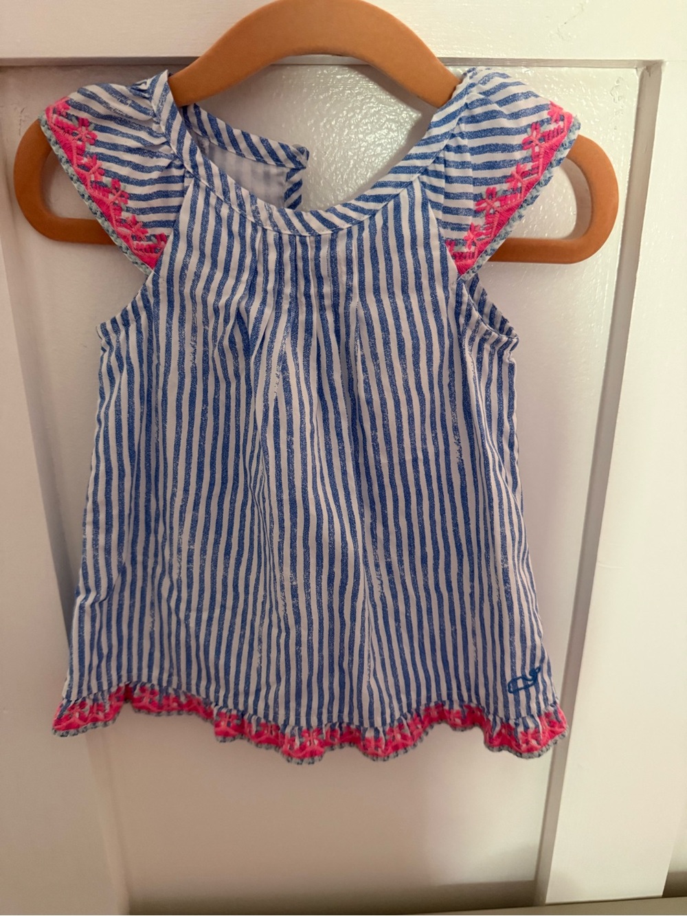 Vineyard Vines embroidered dress 0-3months